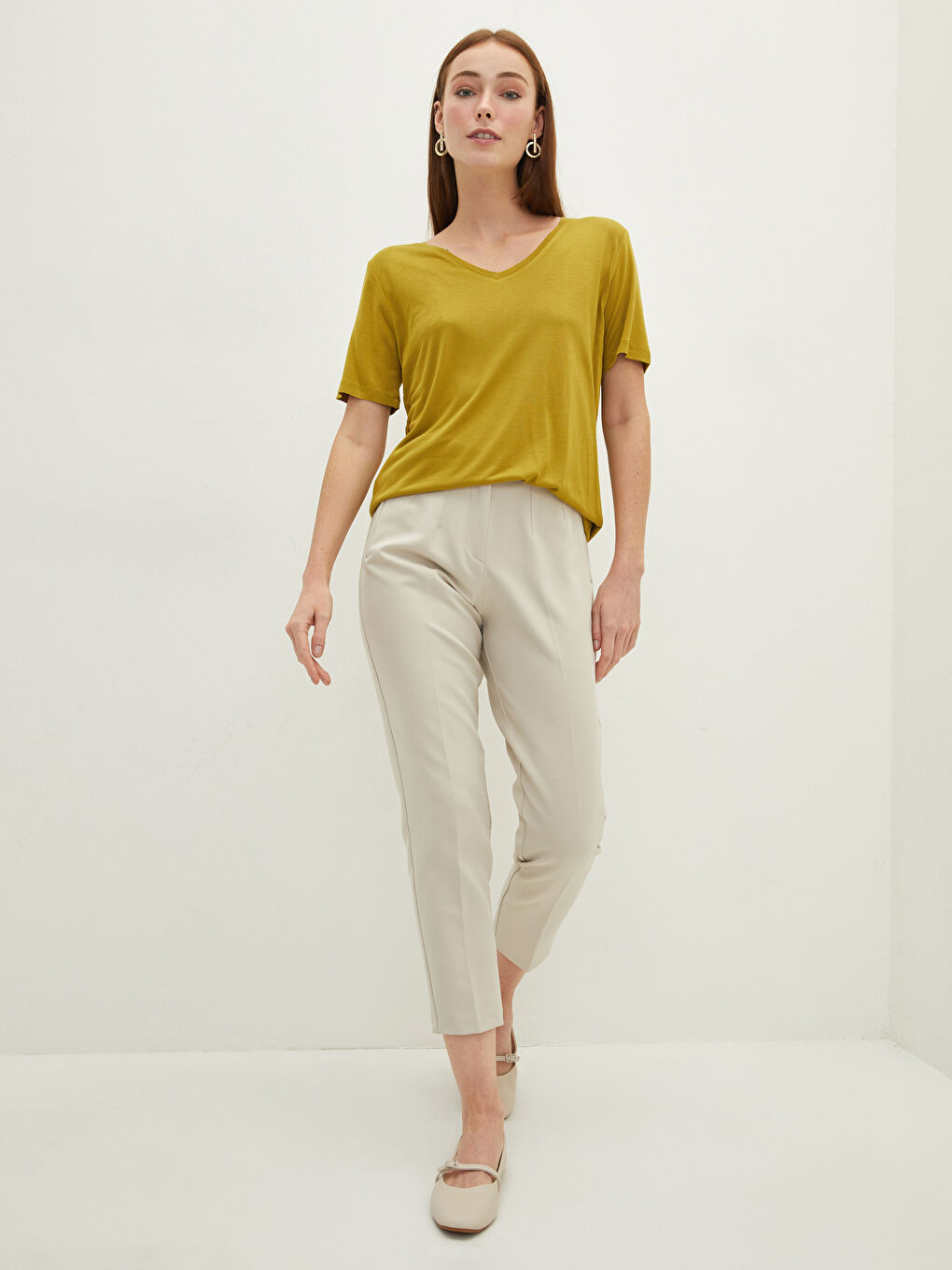 Yeşil V Yaka Düz Kısa Kollu Viskon Kadın Tişört-2