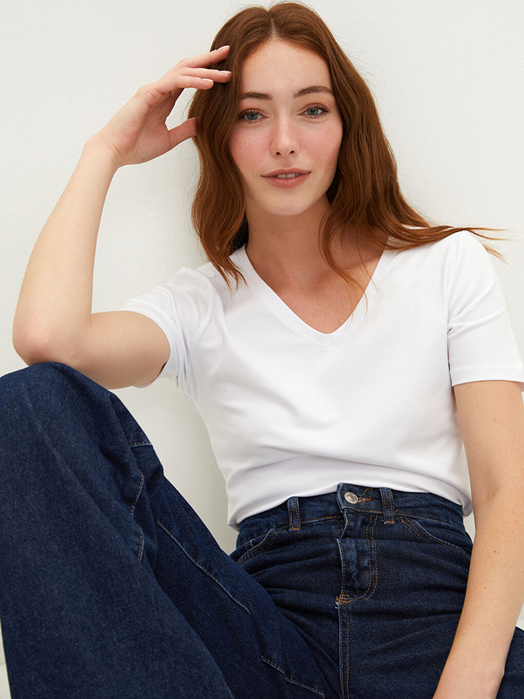 LCWAIKIKI Basic V Neck Straight Short Sleeve Cotton Women's T-Shirt -W1BD58Z8-R9J