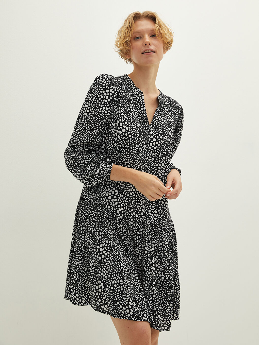 LCW Vision V-Ausschnitt Gemustertes Langarm Viskose Kleid für Damen -W1BF87Z8-LQJ