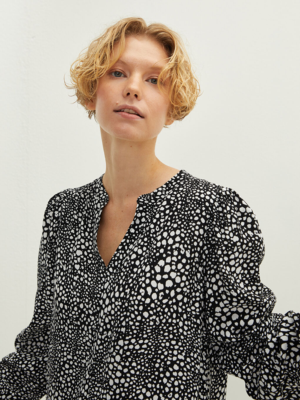 LCW Vision V-Ausschnitt Gemustertes Langarm Viskose Kleid für Damen -W1BF87Z8-LQJ