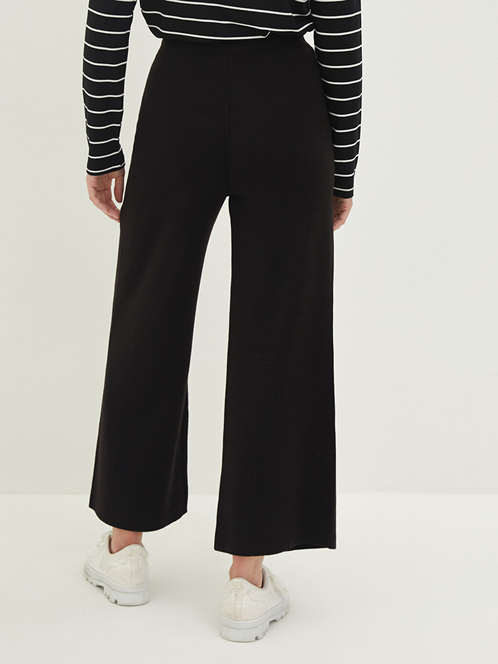 Pantalon en Tricot à Taille Élastique, Coupe Svelte, Jambe Large pour Femmes-4