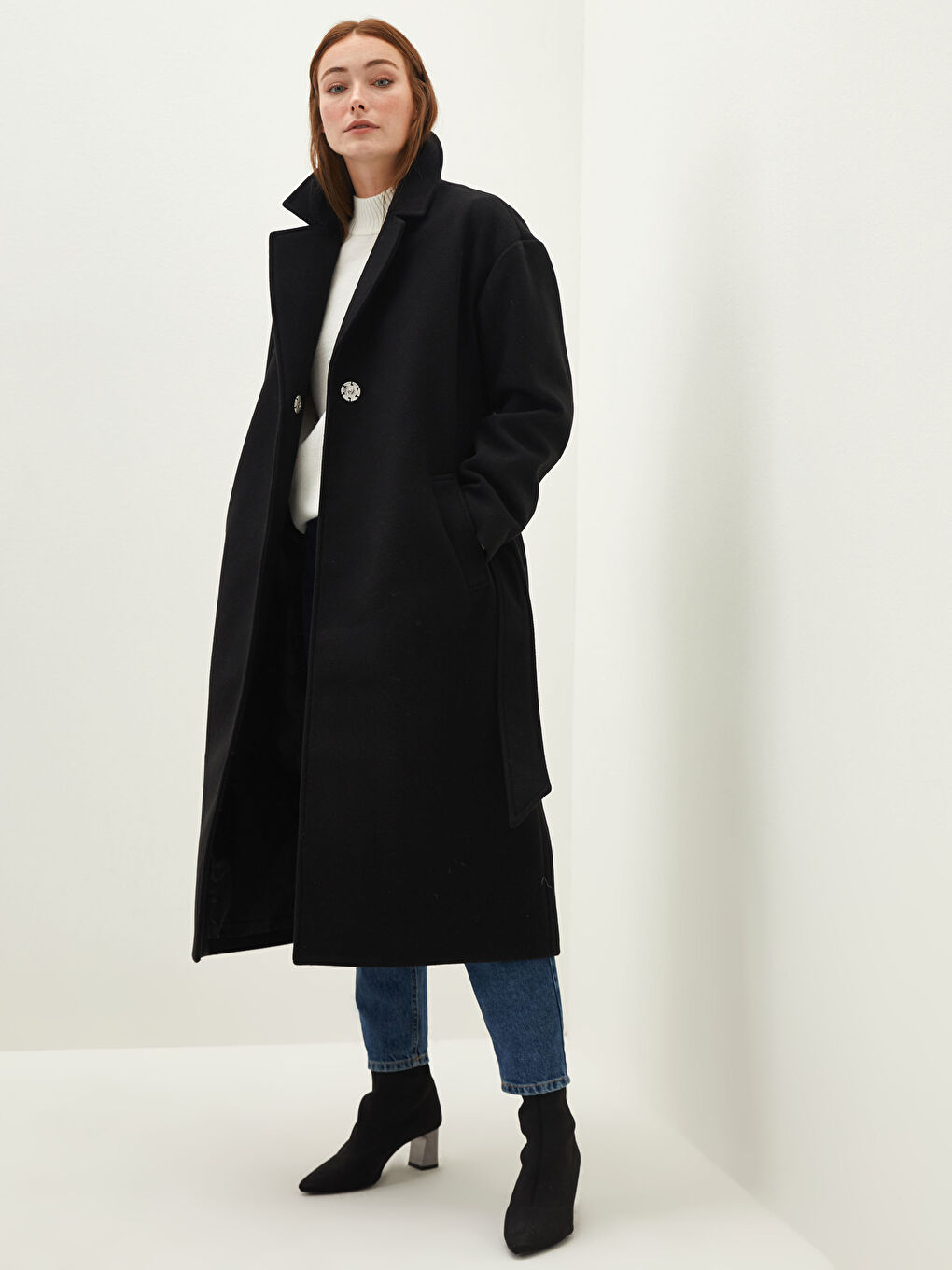 Ceket Yaka Düz Uzun Kollu Cep Detaylı Kadın Kaşe Kaban