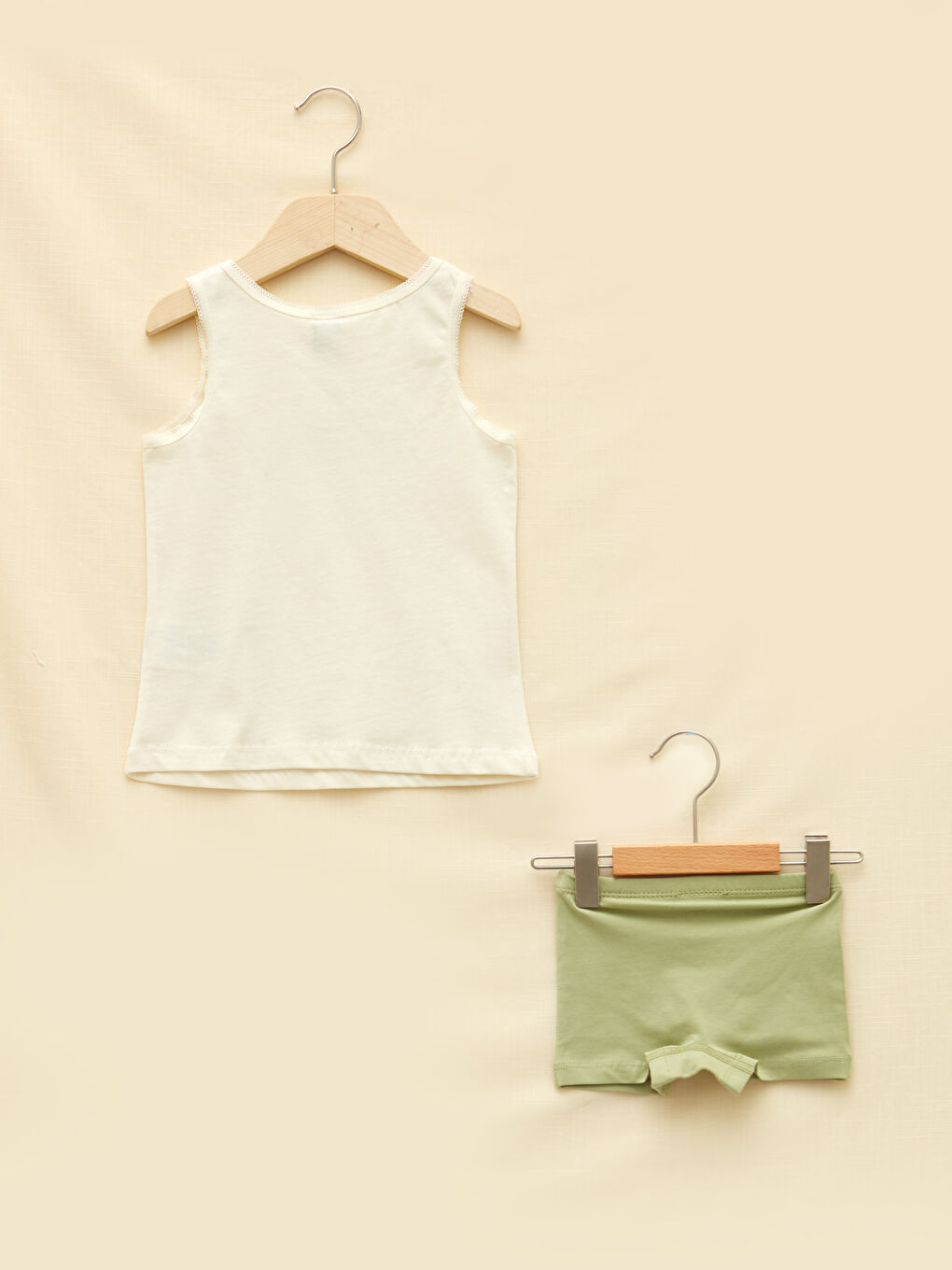 Ensemble de Sous-Vêtements pour Bébé Fille avec T-Shirt à Col Rond Imprimé et Boxer Lot de 2-1