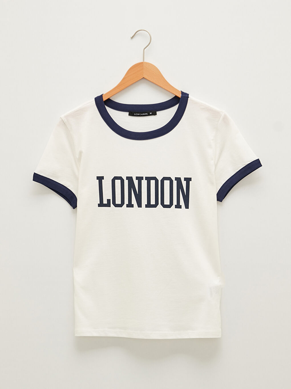 Ekru Bisiklet Yaka Baskılı Kısa Kollu Pamuklu Kadın Tişört-11