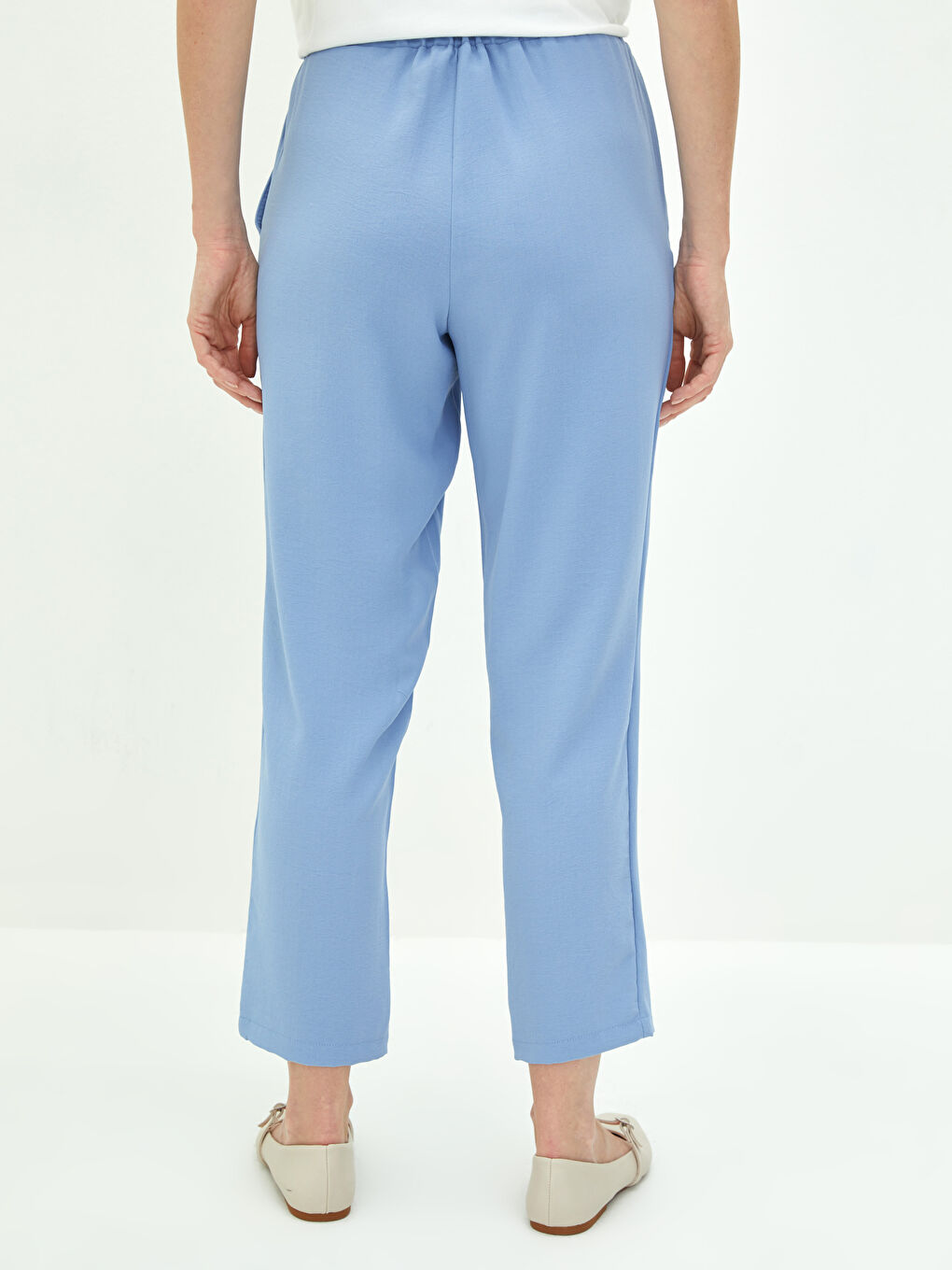 بنطلون بالازو نسائي بخصر مطاطي واسع بقصة مستقيمة وتفاصيل جيوب-2