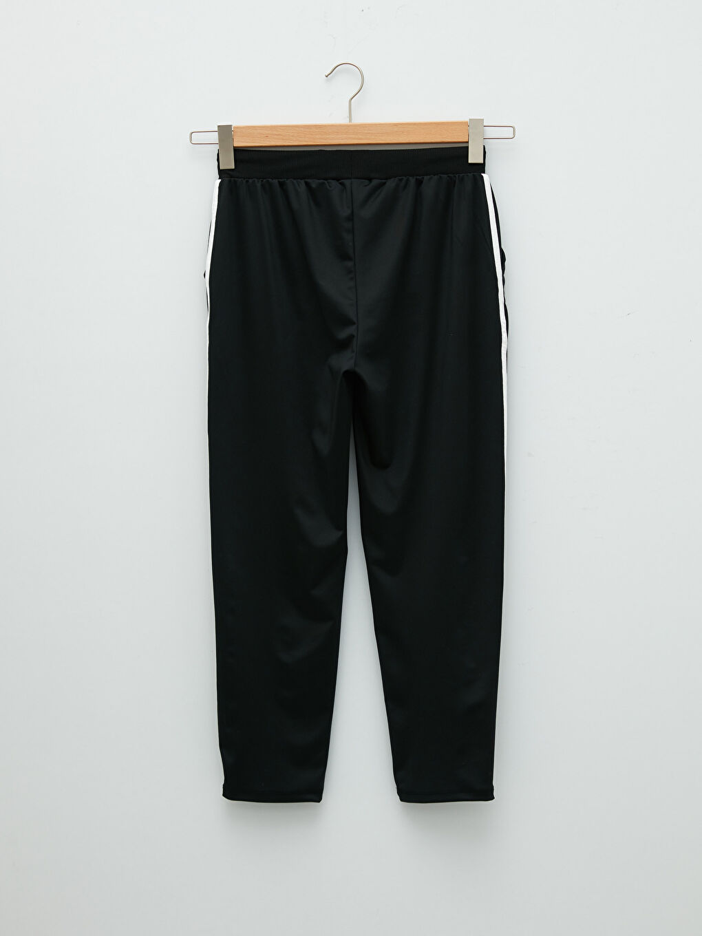 Siyah Beli Lastikli Düz Cep Detaylı Kadın Eşofman Altı-5