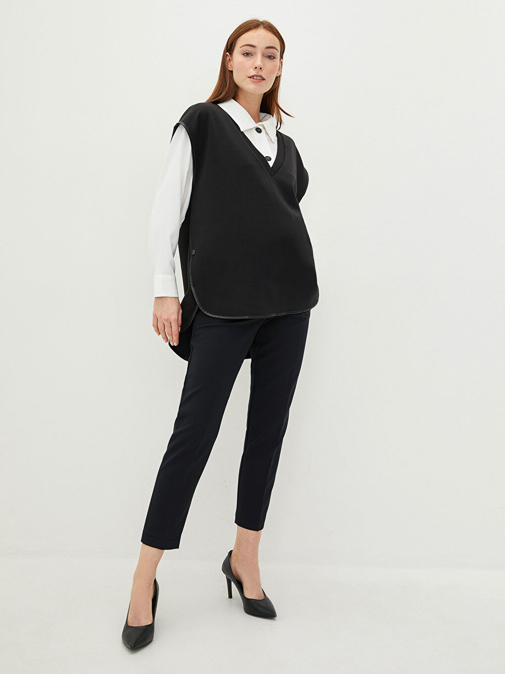 Женская футболка без рукавов с V-образным вырезом прямого кроя-4