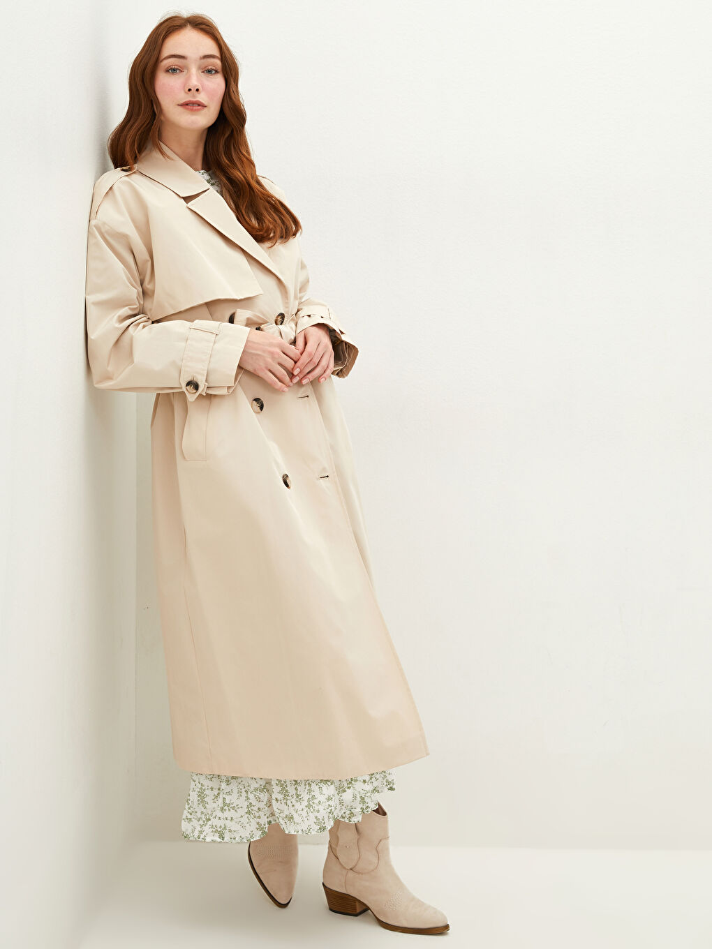 Bej Ceket Yaka Düz Uzun Kollu Beli Kemerli Kadın Trençkot-1