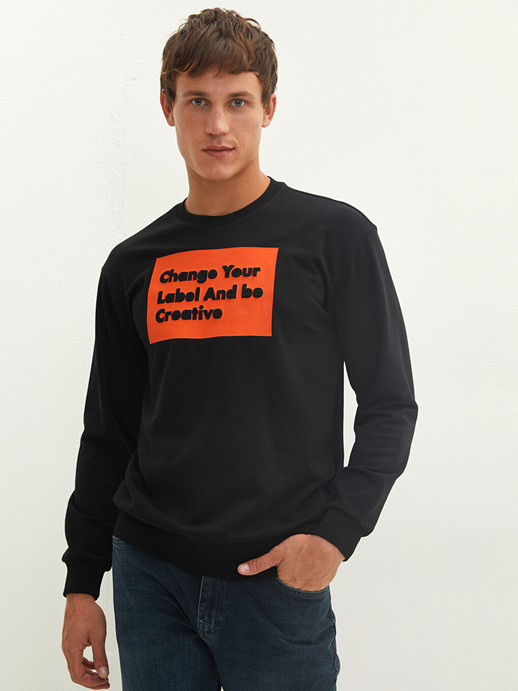 Ерлерге арналған ұзын жең дөңгелек жағалы принтті свитшот-1