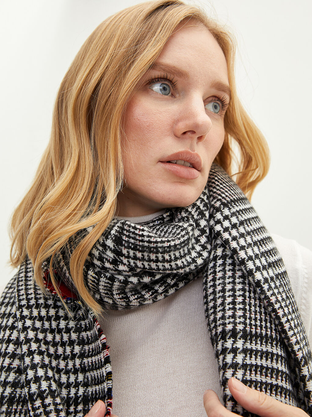 LCW ACCESSORIES Weihnachtlicher Schal für Damen mit Karomuster und Fransen -W1BM44Z8-LPA