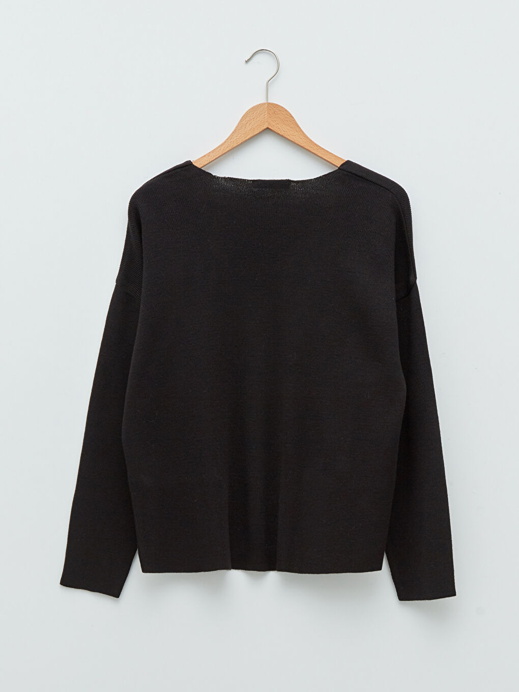 Siyah V Yaka Zincir Detaylı Uzun Kollu Kadın Triko Hırka-6