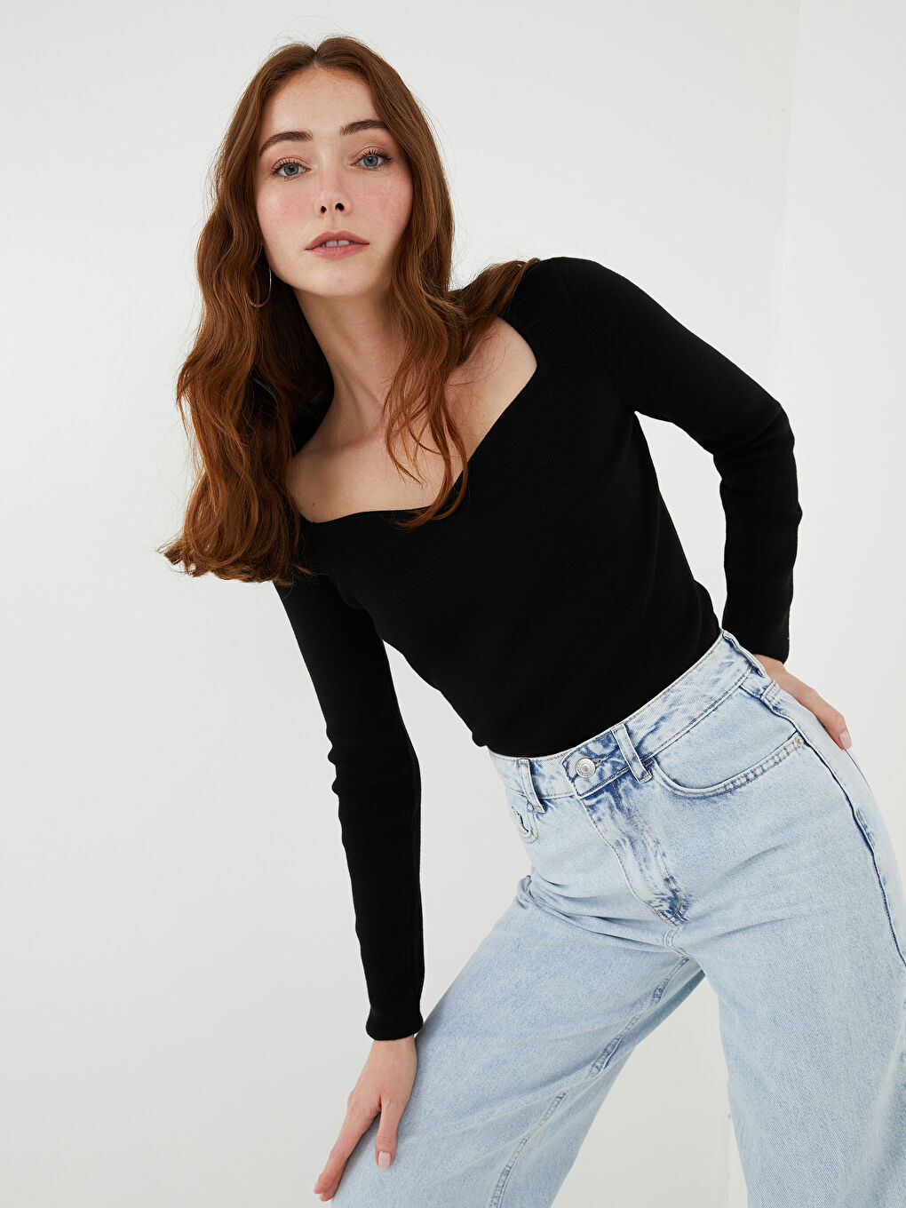 Siyah V Yaka Düz Uzun Kollu Kadın Kazak-1