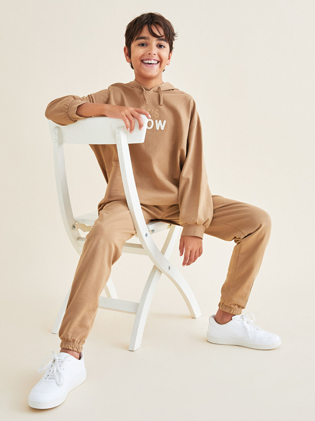 LCW Kids Hooded Embroidered Long Sleeve Cotton Boy Sweatshirt -W1BO39Z4-GMW