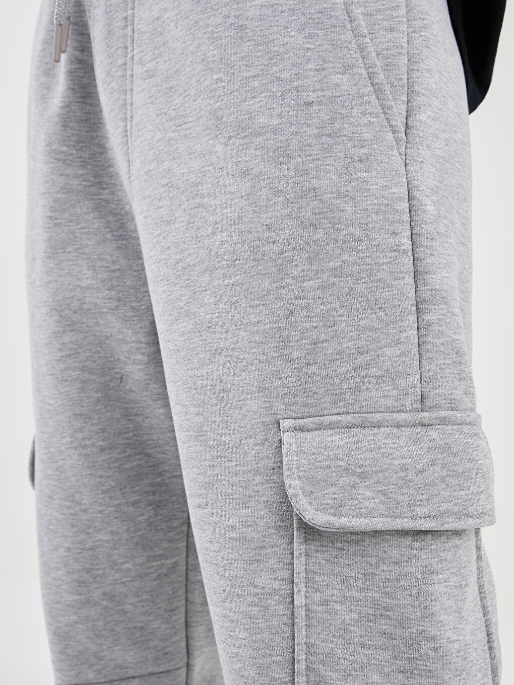 Regular Fit Men's Thick Jogger Sweatpants-2