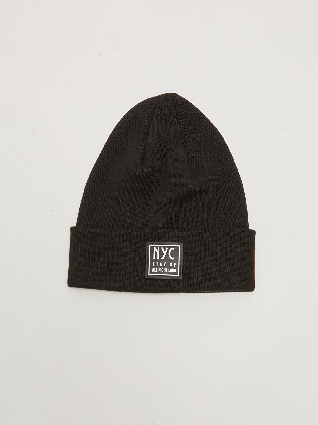 Siyah Etiket Baskılı Erkek Çocuk Triko Bere