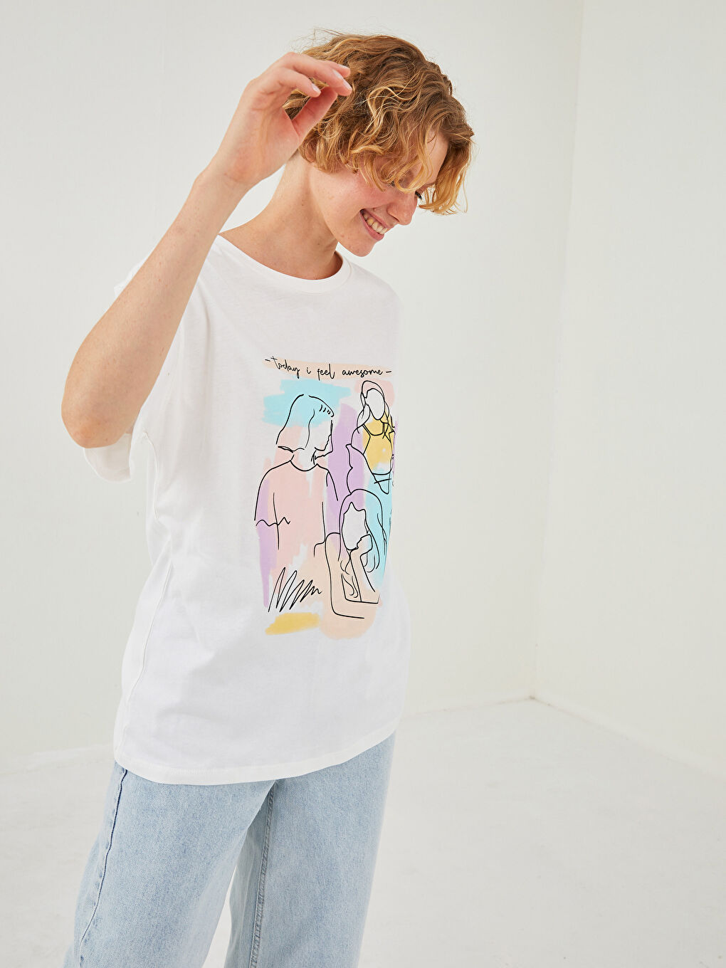 Ekru Bisiklet Yaka Baskılı Kısa Kollu Pamuklu Kadın Tişört-2