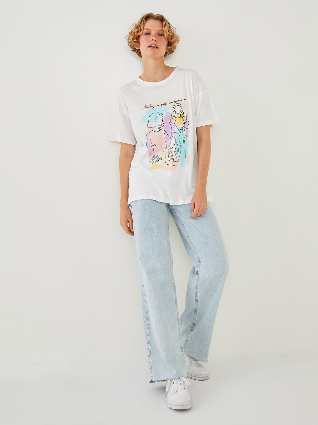 Ekru Bisiklet Yaka Baskılı Kısa Kollu Pamuklu Kadın Tişört-3