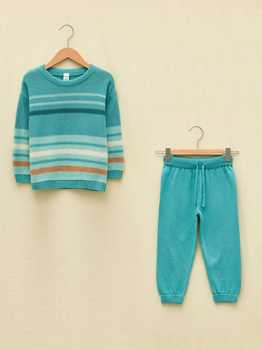 Turkuaz Bisiklet Yaka Uzun Kollu Erkek Bebek Triko Kazak ve Triko Pantolon 2'li Takım