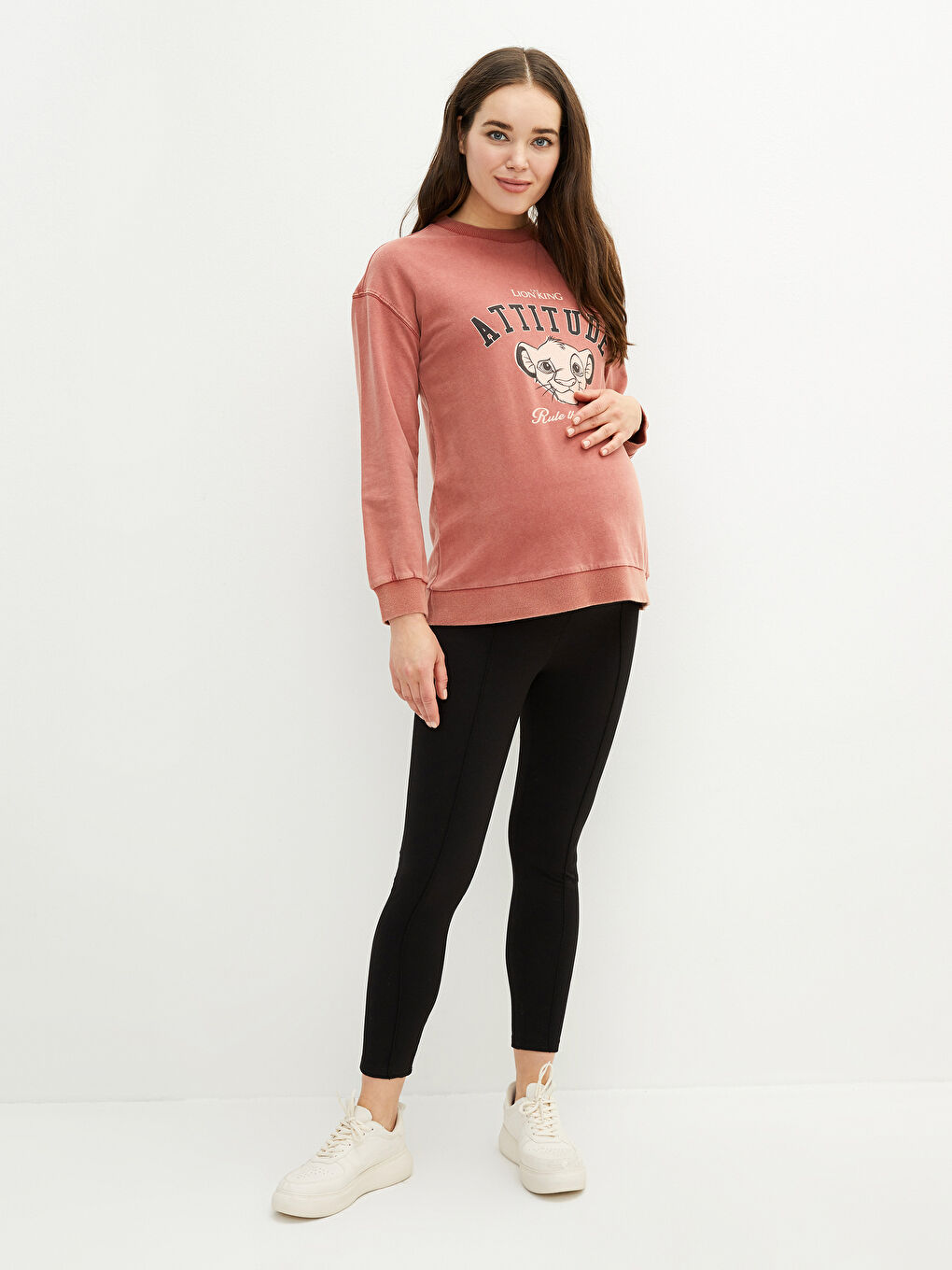 LCWAIKIKI Maternity Kırmızı Bisiklet Yaka Aslan Kral Baskılı Uzun Kollu Hamile Sweatshirt - 2