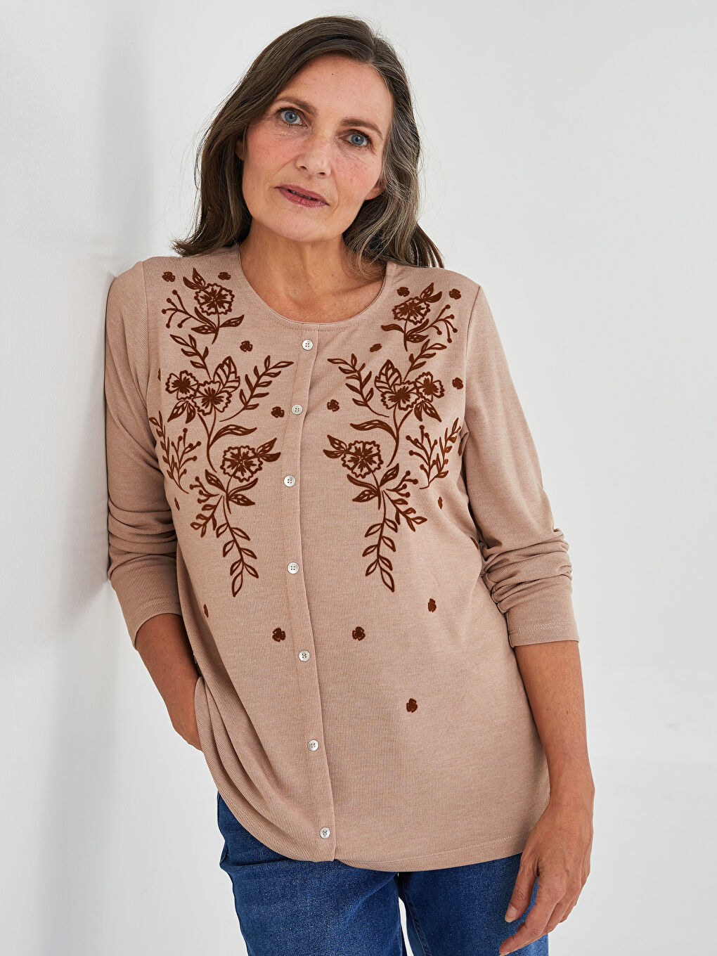 Bej Bisiklet Yaka Nakışlı Uzun Kollu Kadın Bluz
