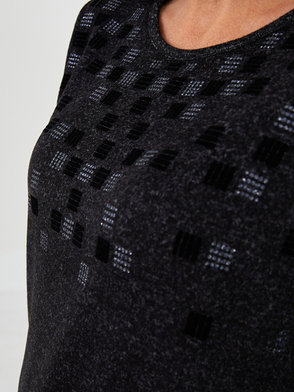 Crew Neck Embroidered Long Sleeve Women's T-Shirt-3