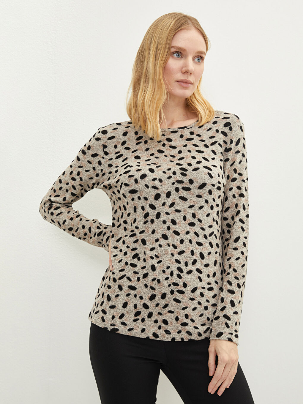 Karışık Bisiklet Yaka Desenli Uzun Kollu Kadın Tişört