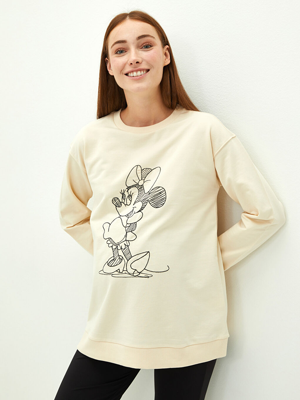 LCWAIKIKI Maternity Crew Neck Minnie Mouse Embroidered Long Sleeve Maternity Sweatshirt -W1BU87Z8-FQB