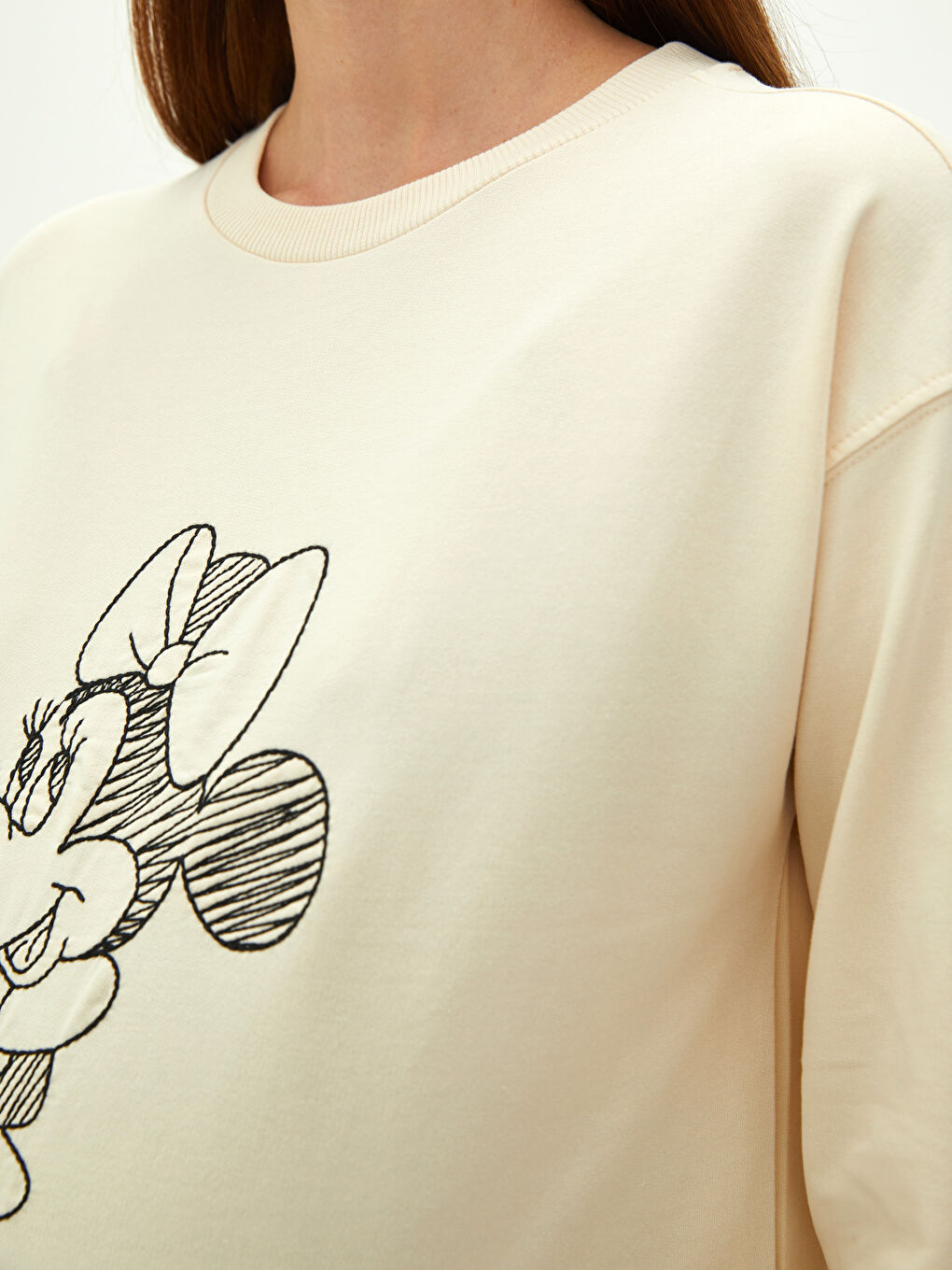 LCWAIKIKI Maternity Crew Neck Minnie Mouse Embroidered Long Sleeve Maternity Sweatshirt -W1BU87Z8-FQB
