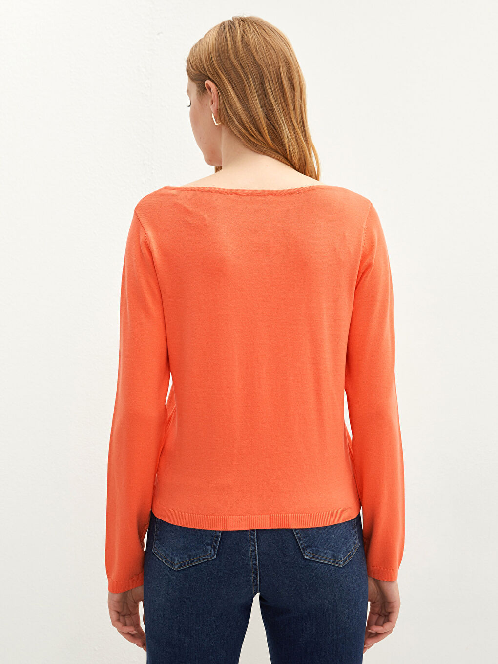 әйелдерге арналған қиғаш мойын өрнексіз ұзын жең трикотаж жемпір-4