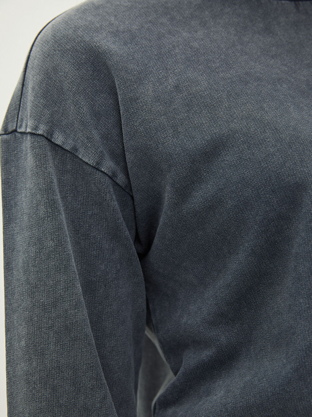 Crew Neck Plain Maternity Sweatshirt-2