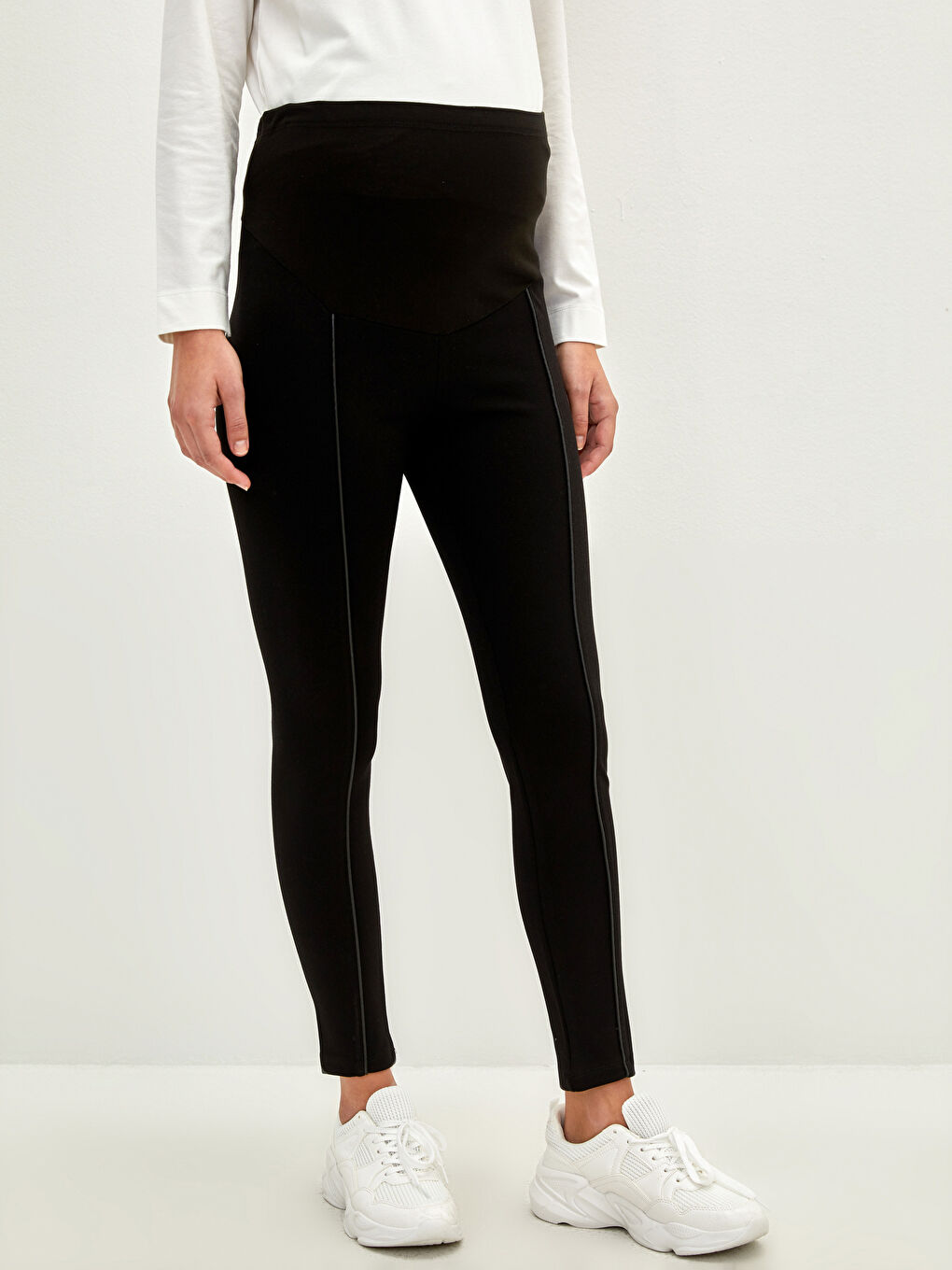 Elasticated Waist Over Bump Maternity Leggings-3