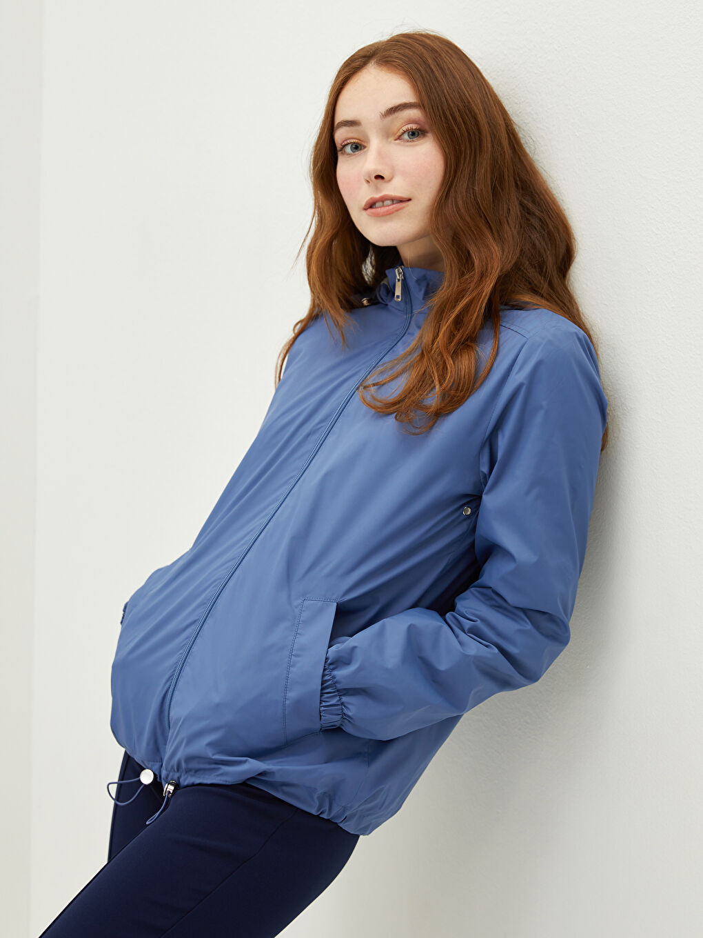 İndigo Kapüşonlu Düz Uzun Kollu Cep Detaylı Kadın Yağmurluk-8