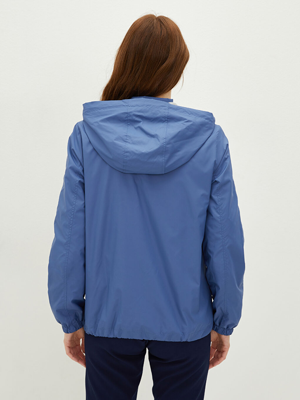 İndigo Kapüşonlu Düz Uzun Kollu Cep Detaylı Kadın Yağmurluk-14