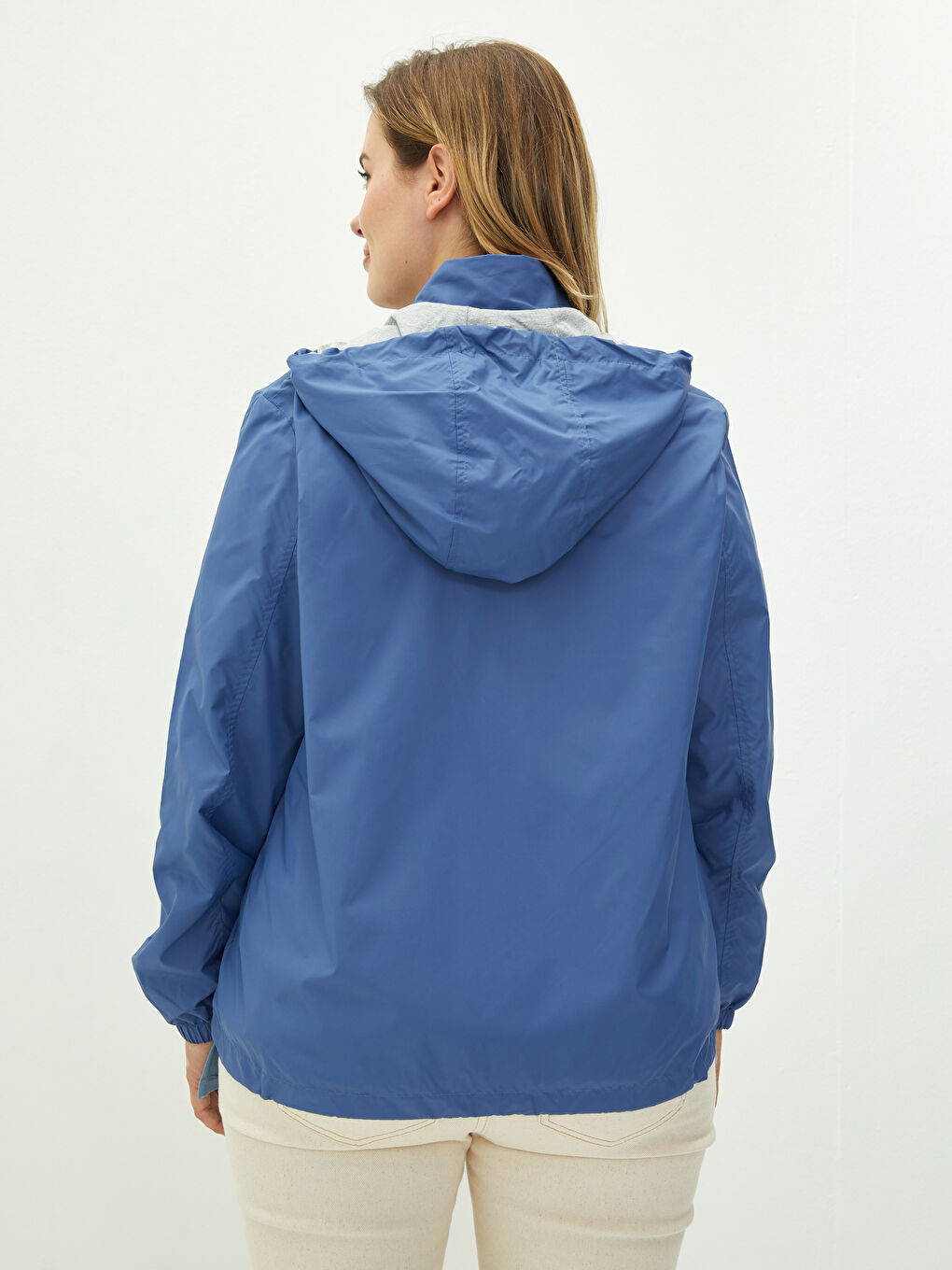 İndigo Kapüşonlu Düz Uzun Kollu Cep Detaylı Kadın Yağmurluk-15
