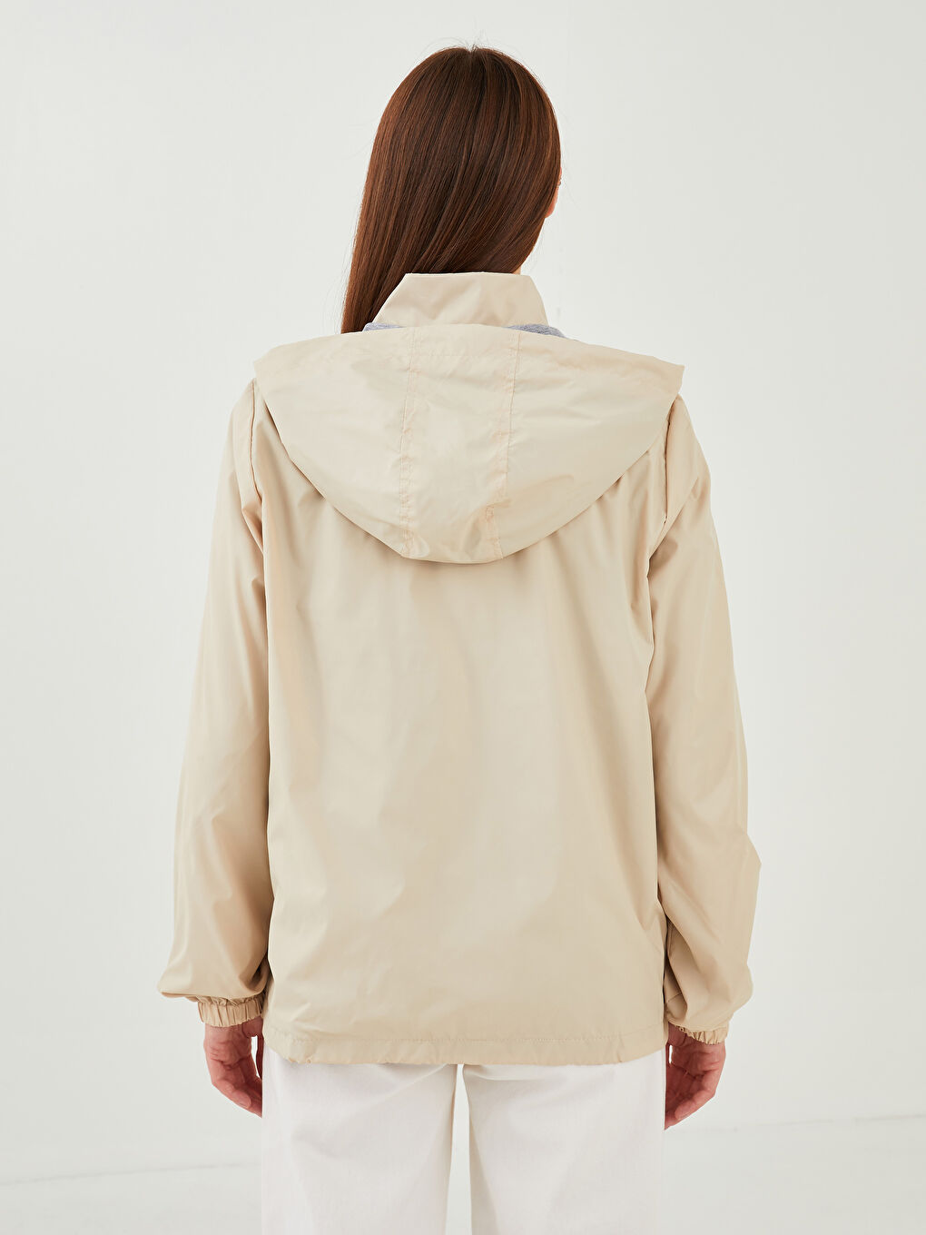 LCWAIKIKI Classic Hooded Straight Long Sleeve Pocket Detailed Women's Raincoat -W1BV94Z8-RRT
