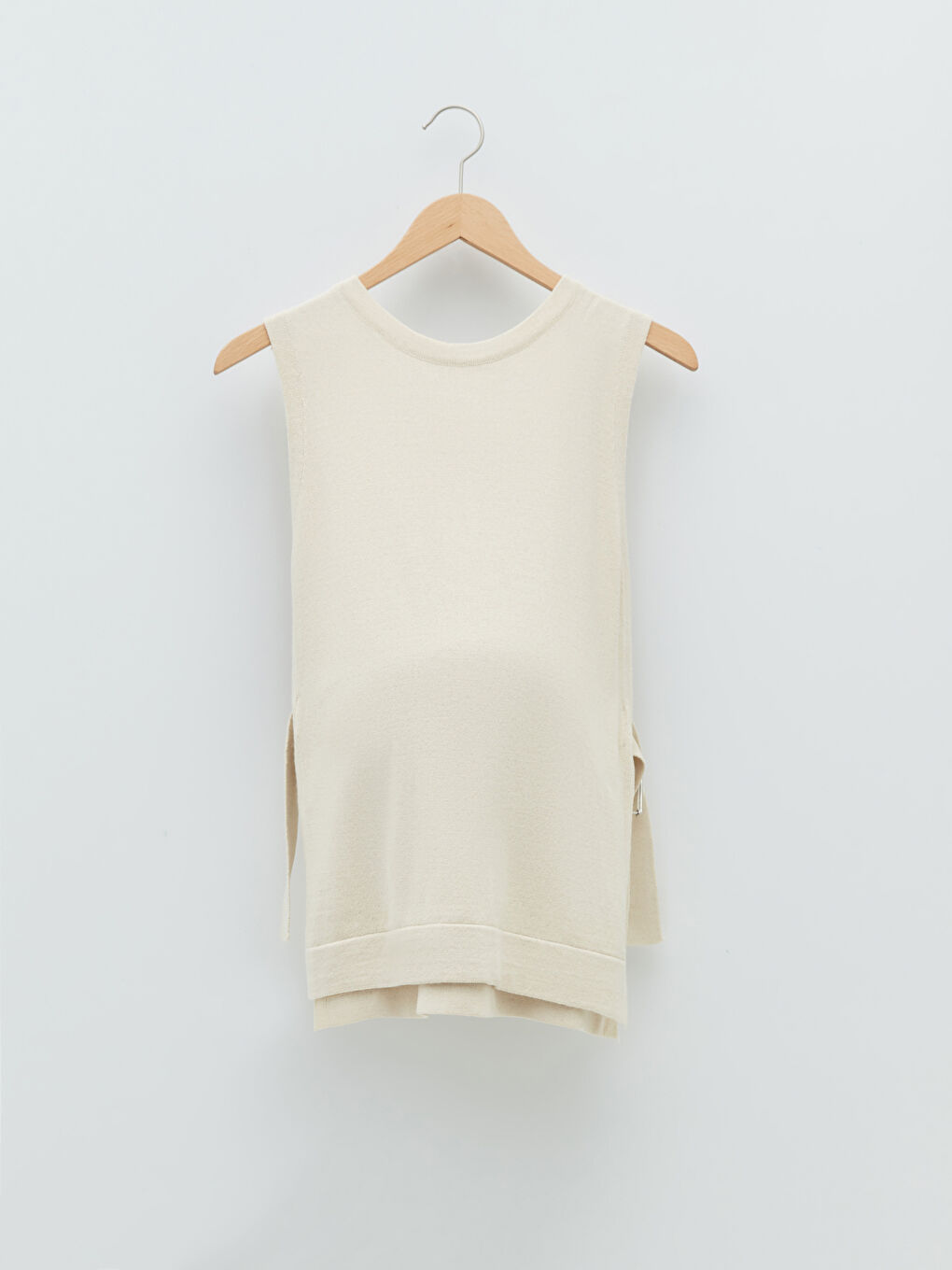 LCWAIKIKI Maternity Crew Neck Plain Maternity Knitwear Sweater Vest -W1BY55Z8-SCQ