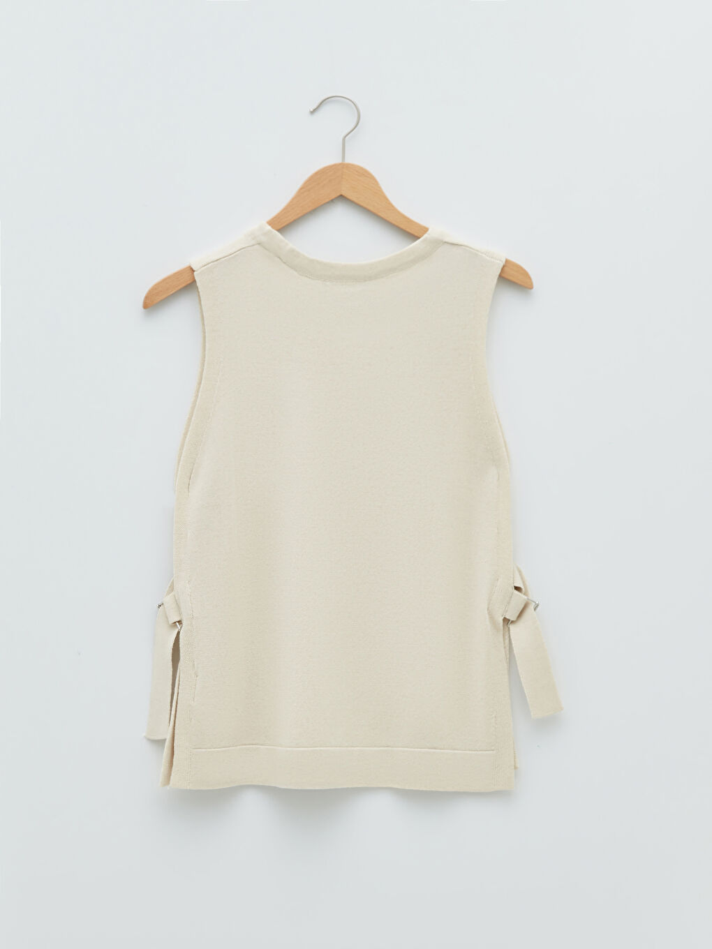 LCWAIKIKI Maternity Crew Neck Plain Maternity Knitwear Sweater Vest -W1BY55Z8-SCQ