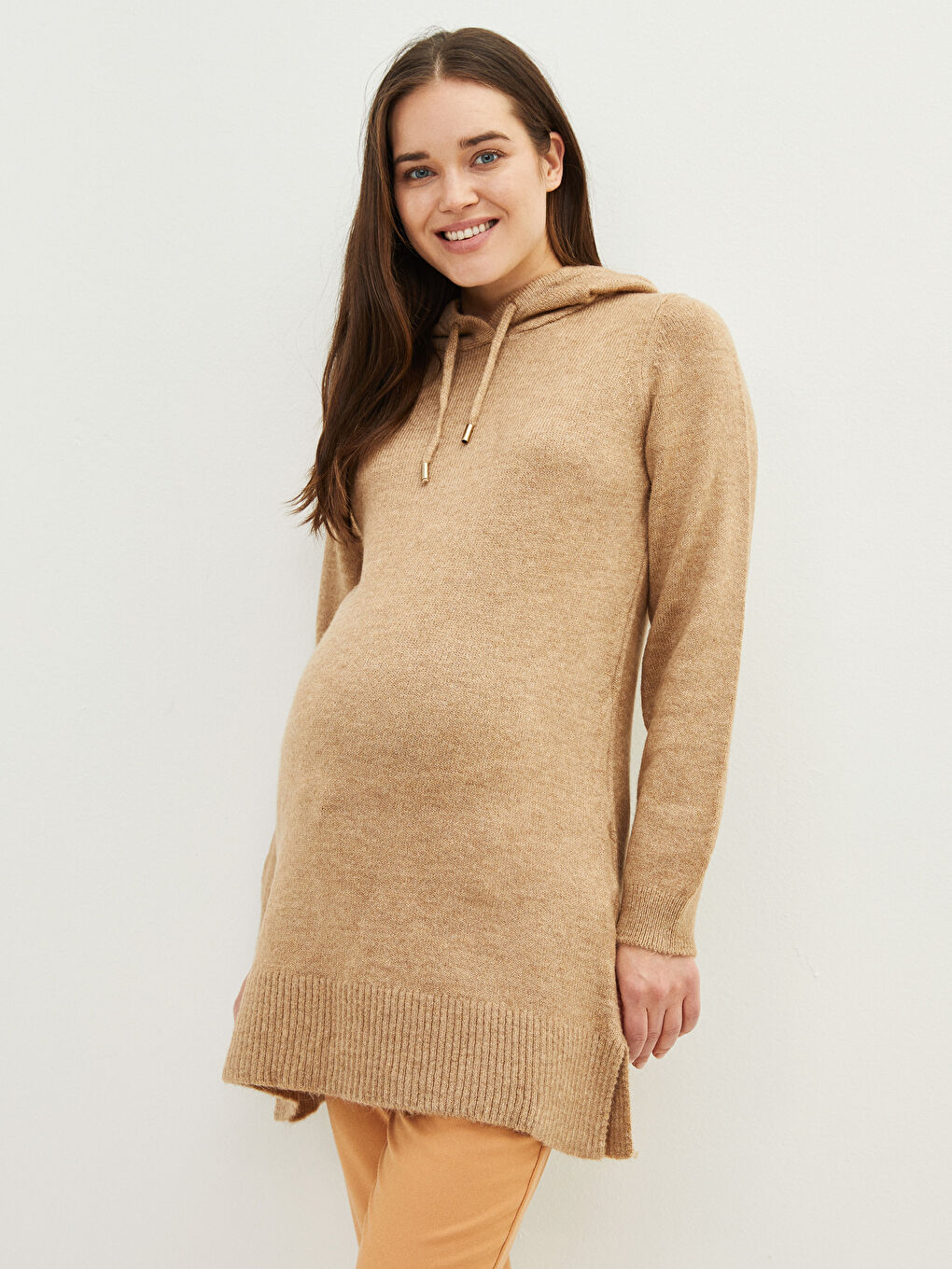 Kahverengi Kapüşon Yaka Düz Uzun Kollu Hamile Triko Tunik