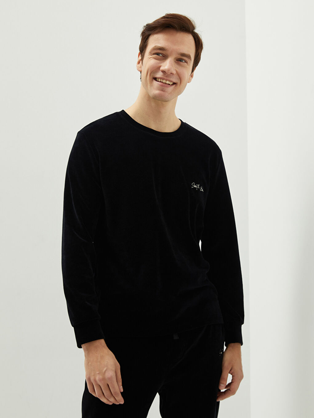 Siyah Bisiklet Yaka Uzun Kollu Baskılı Erkek Polar Pijama Üst