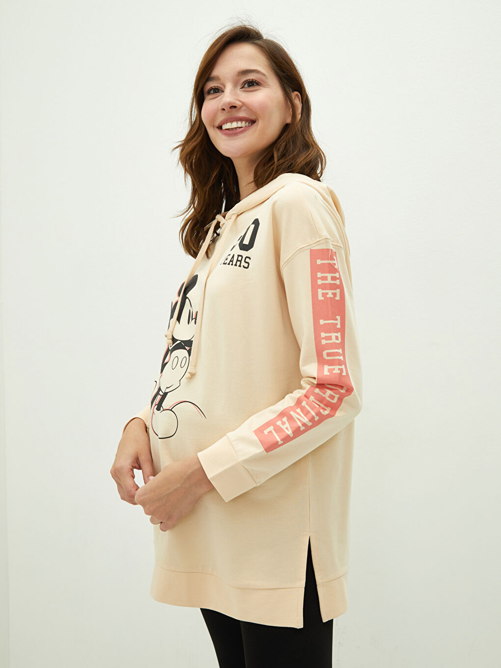 Mickey Mouse Printed Long-Sleeve Maternity Hoodie-2