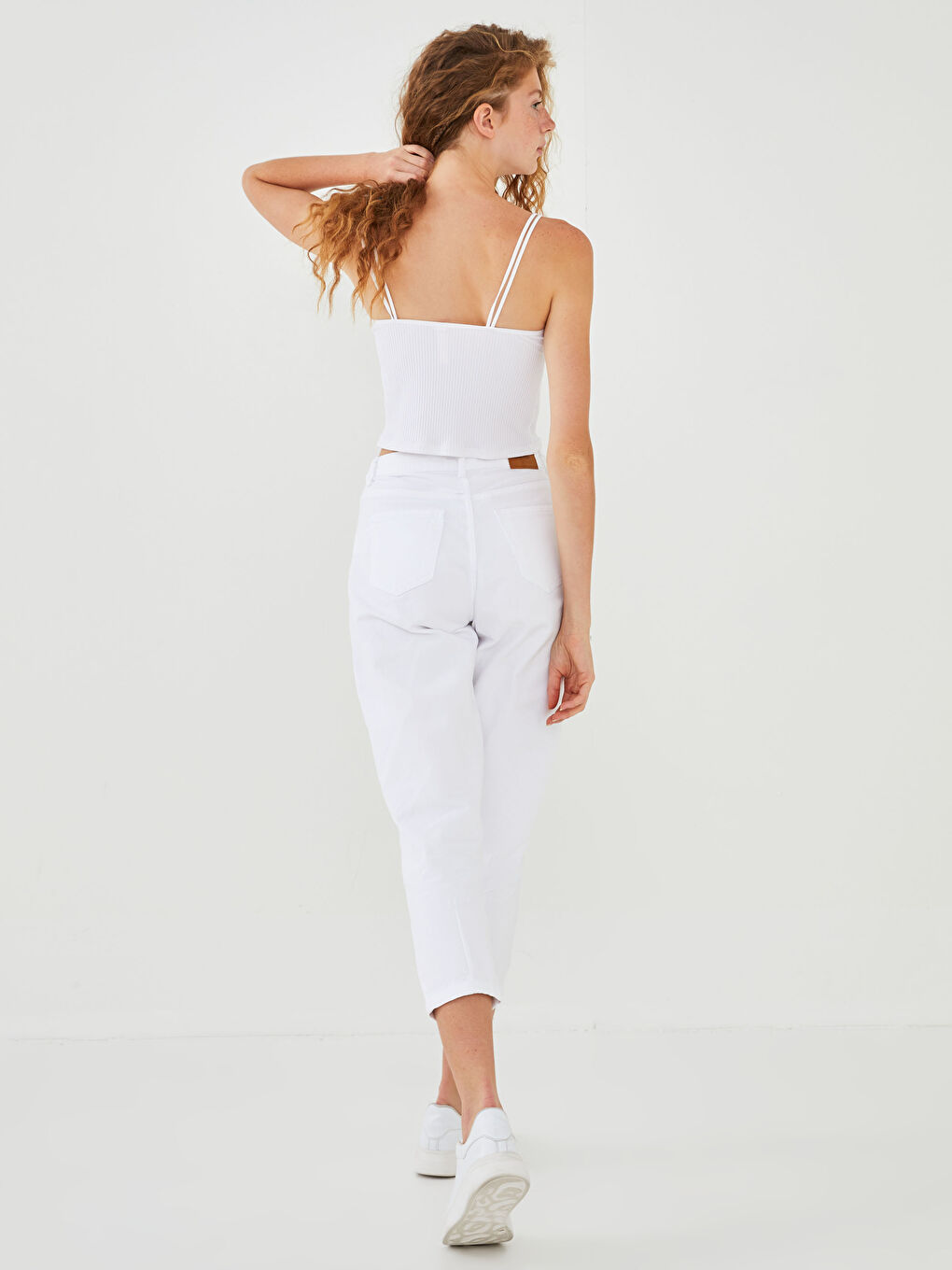 Mom Fit Jeans mit Riss-Details für Damen-8