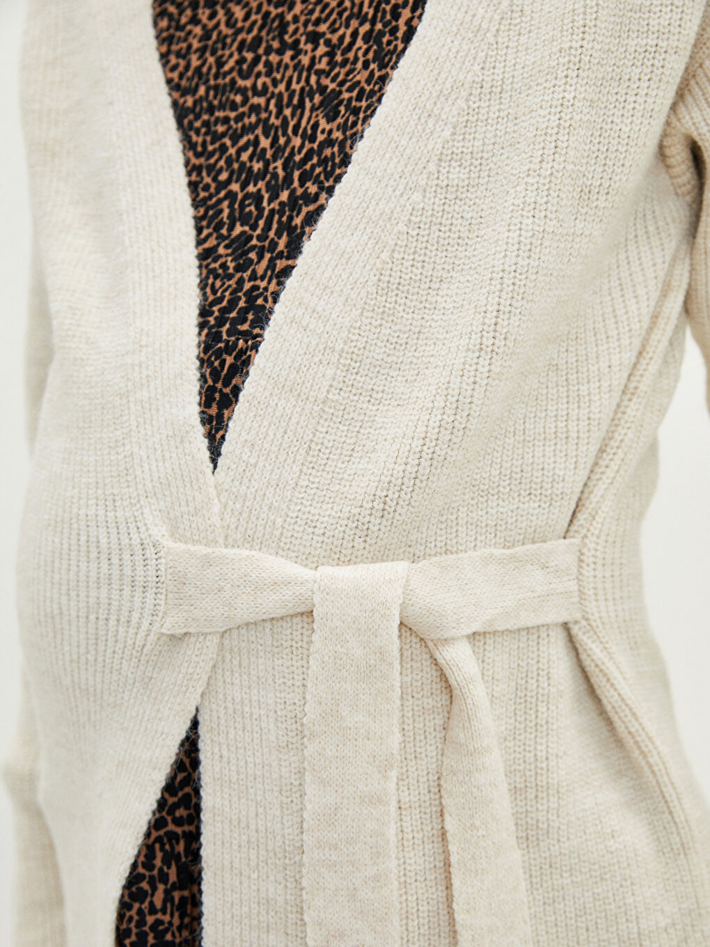 Кардиган Женский Трикотажный С Длинным Рукавом, V-Образным Вырезом и Прямыми Завязками-8