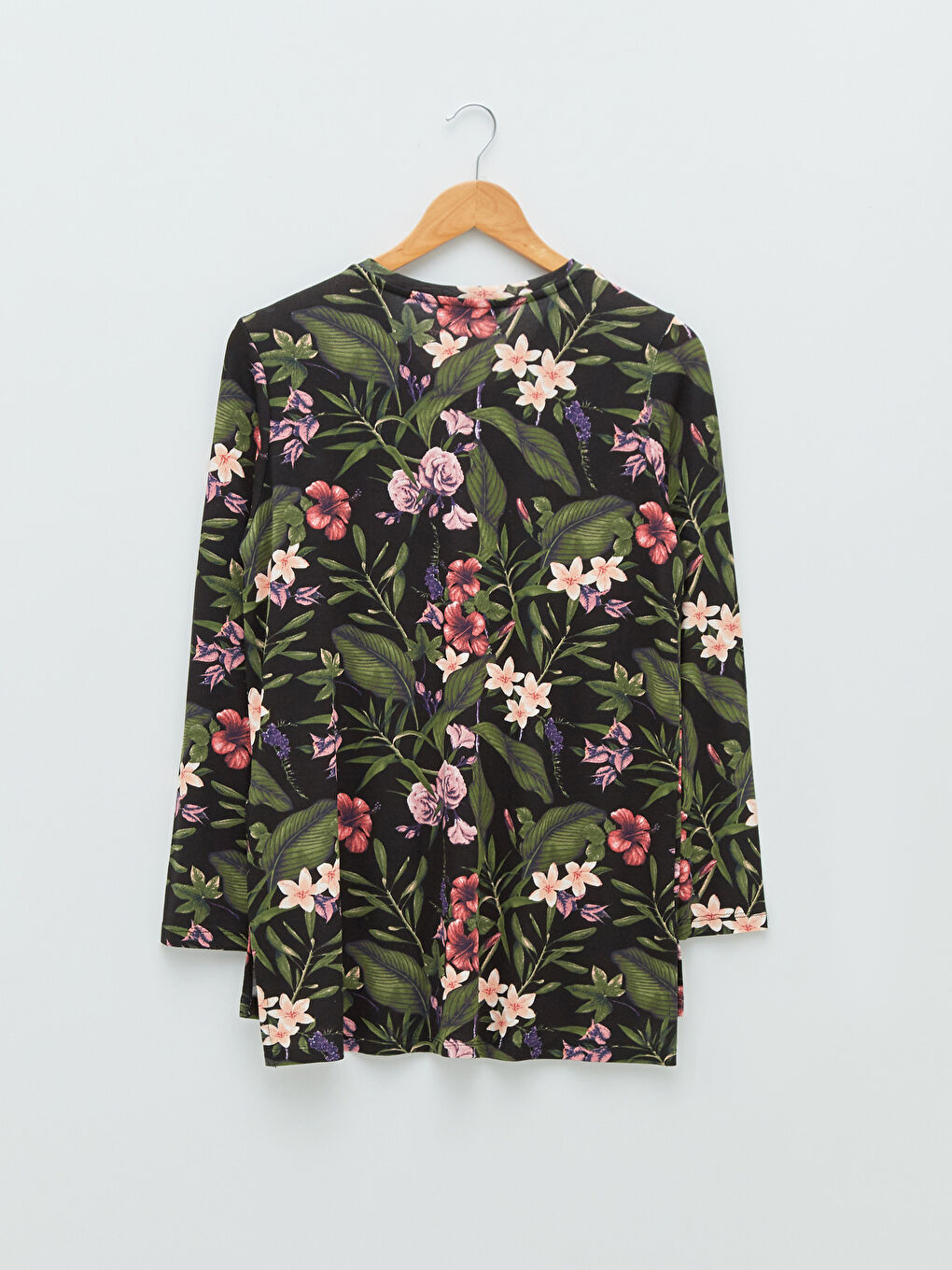 Karışık V Yaka Çiçekli Uzun Kollu Viskon Kadın Bluz-6