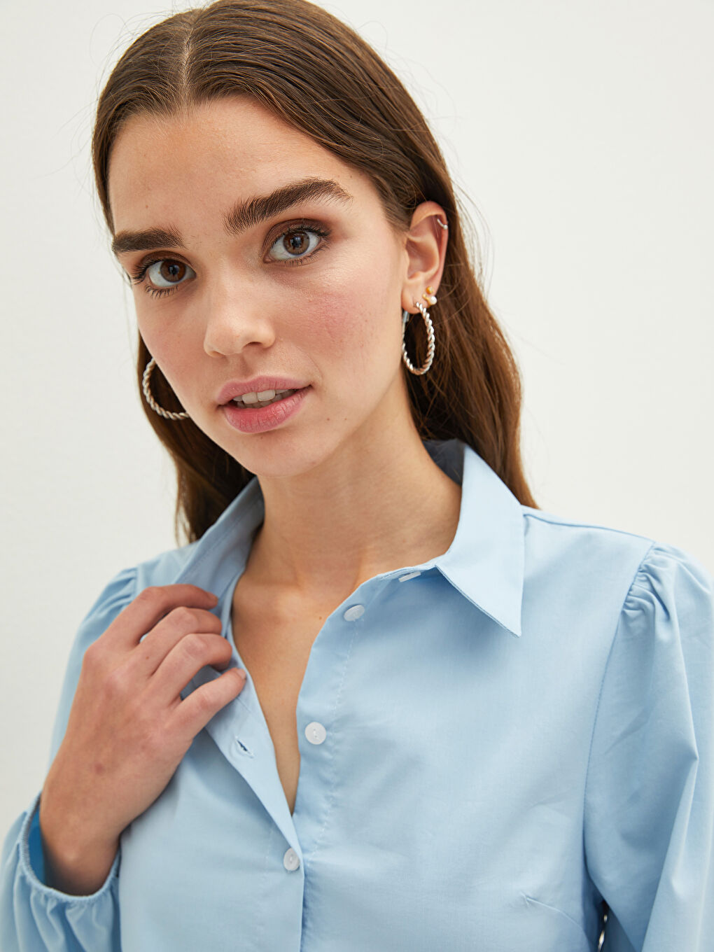 Mavi Önden Düğme Kapamalı Düz Uzun Kollu Kadın Gömlek-1