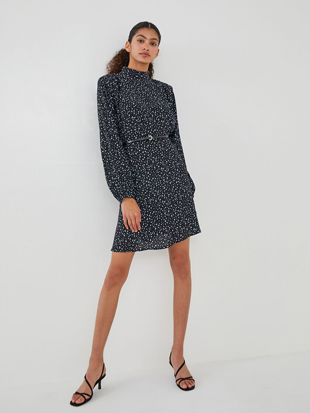 Siyah Dik Yaka Desenli Uzun Kollu Kemer Detaylı Viskon Kadın Elbise-4