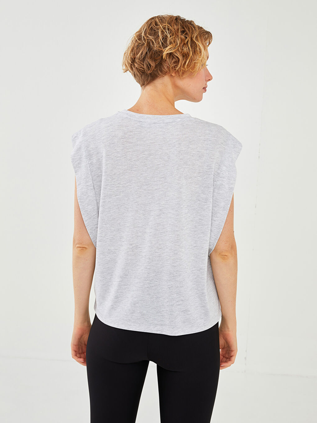 Women's Crew Neck Sleeveless Plain Sports T-Shirt-4