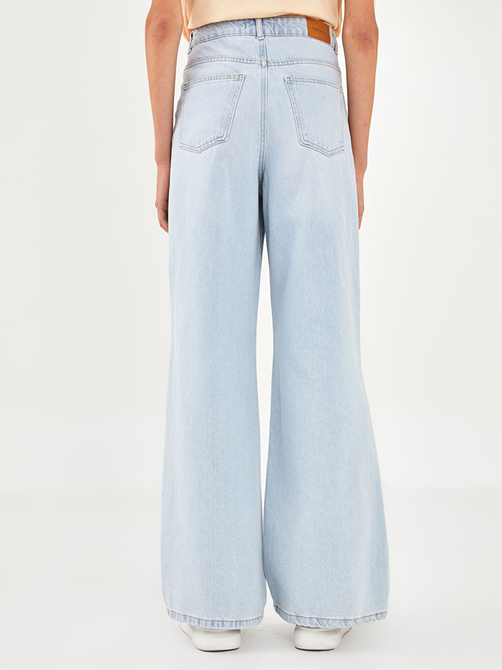 Mavi Yüksek Bel Standart Fit Cep Detaylı Kadın Rodeo Jean Pantolon-4