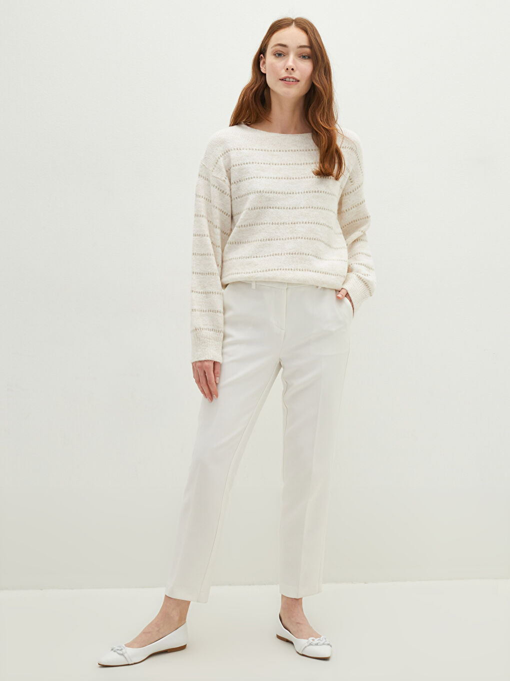 Свитер из трикотажа с круглым вырезом, узором и длинным рукавом для женщин-1