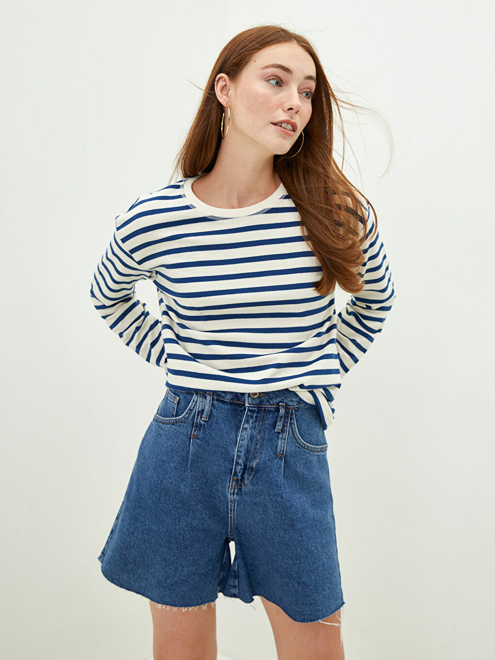 LCWAIKIKI Basic Crew Neck Long Sleeve Striped Cotton Women's T-Shirt -W1CH09Z8-LEL