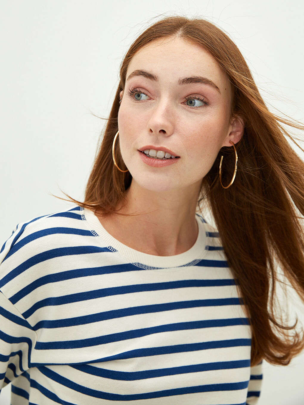 LCWAIKIKI Basic Crew Neck Long Sleeve Striped Cotton Women's T-Shirt -W1CH09Z8-LEL